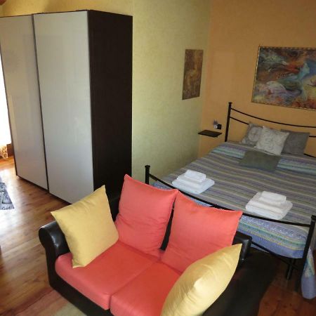 Casa Madonnina Apartment Дособуоно Екстериор снимка
