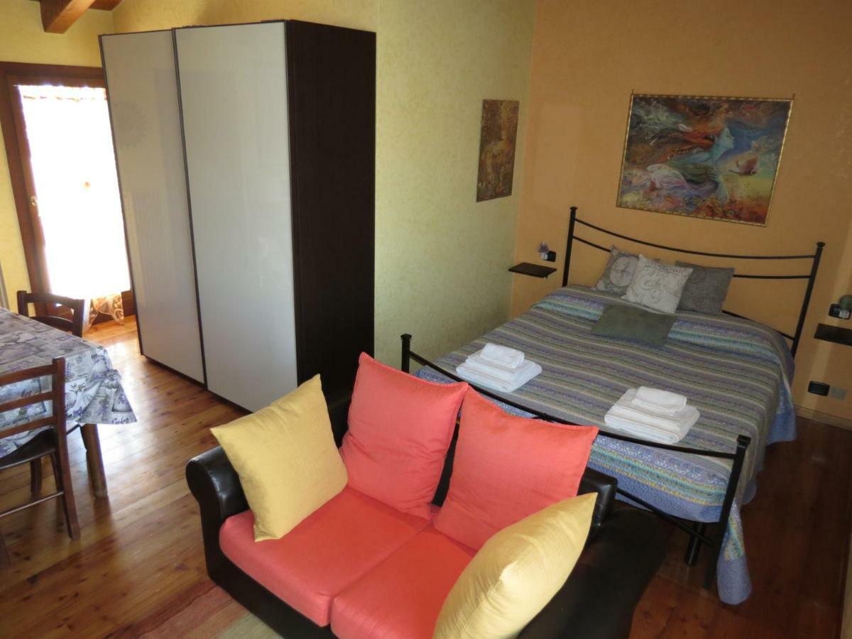 Casa Madonnina Apartment Дособуоно Екстериор снимка